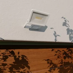 Discount GoodHome Projecteur LED extérieur blanc IP65 2300lm 20W , Lucan