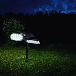 Discount Näve Projecteur solaire à LED 'Paco' pour l'extérieur avec LED fixe, piquet de terre solaire en plastique noir, hauteur 31,9 cm